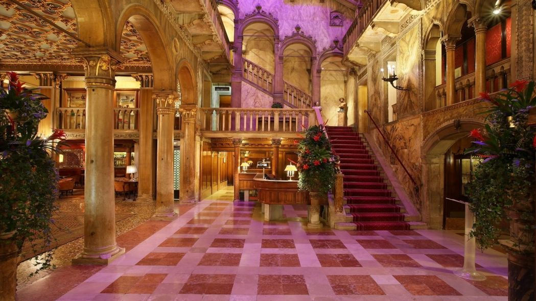 Hotel history, Hotel Danieli, Venice